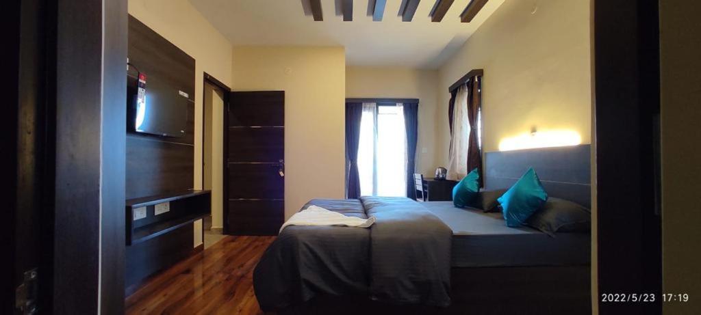 Cloud Walk Bed & Breakfast โกไดกานัล ภายนอก รูปภาพ