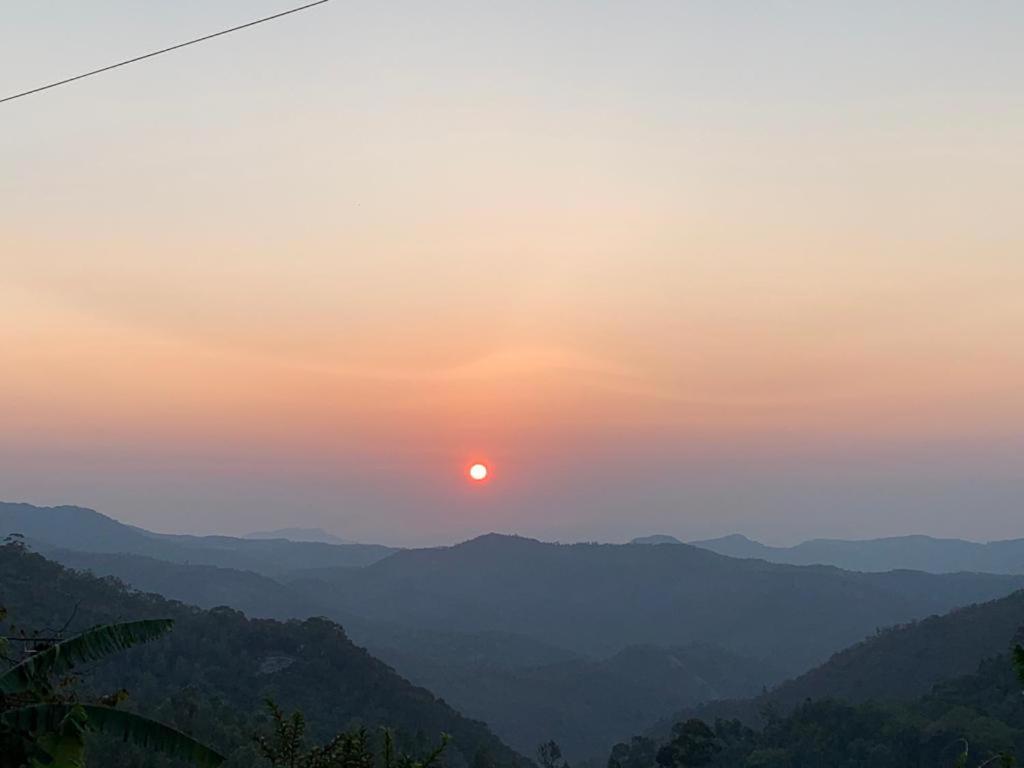 Cloud Walk Bed & Breakfast โกไดกานัล ภายนอก รูปภาพ